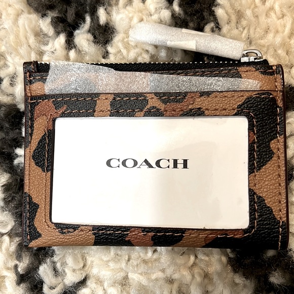 COACH Leopard ID Case - Picture 2 of 5